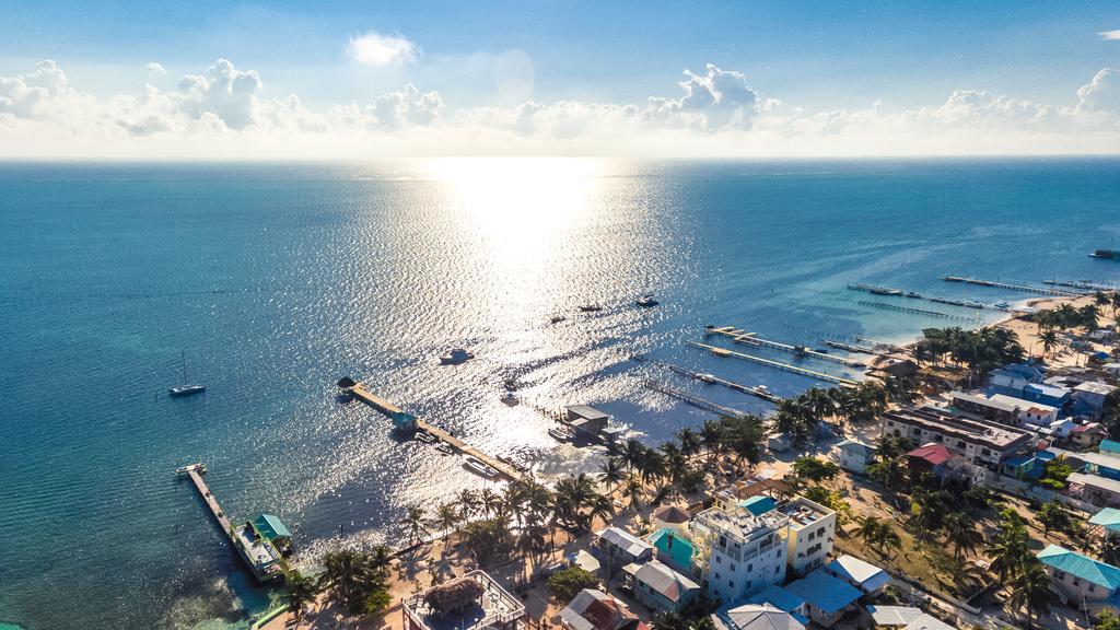 Caye Reef Condos เคย์คอล์กเกอร์ ภายนอก รูปภาพ