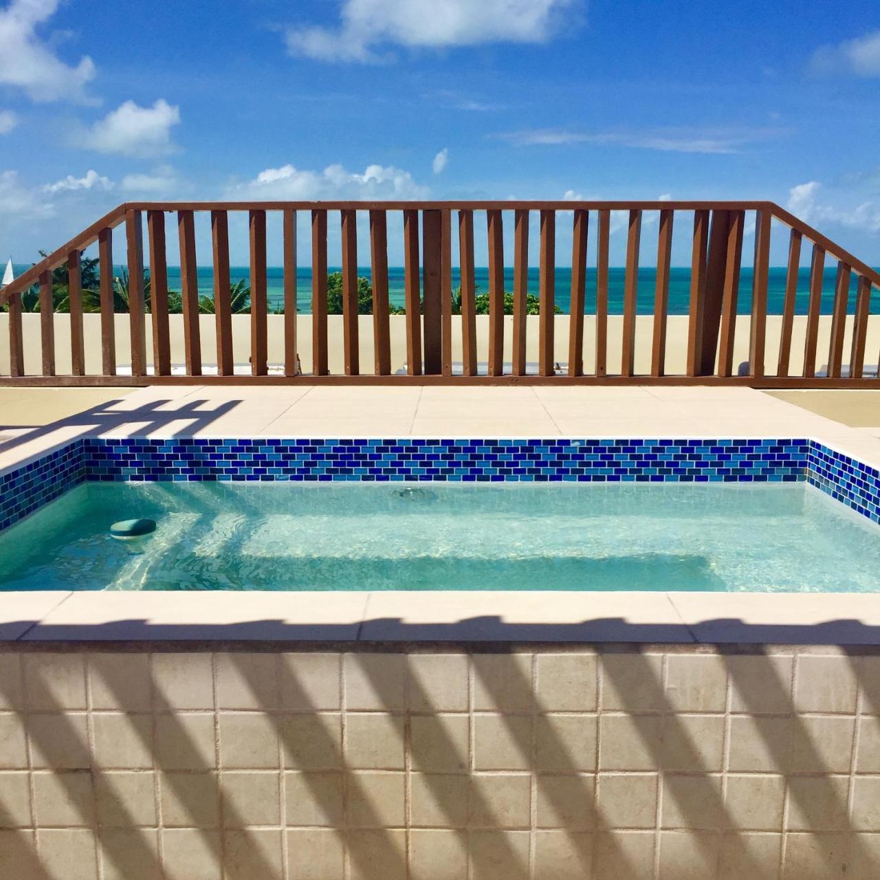 Caye Reef Condos เคย์คอล์กเกอร์ ภายนอก รูปภาพ