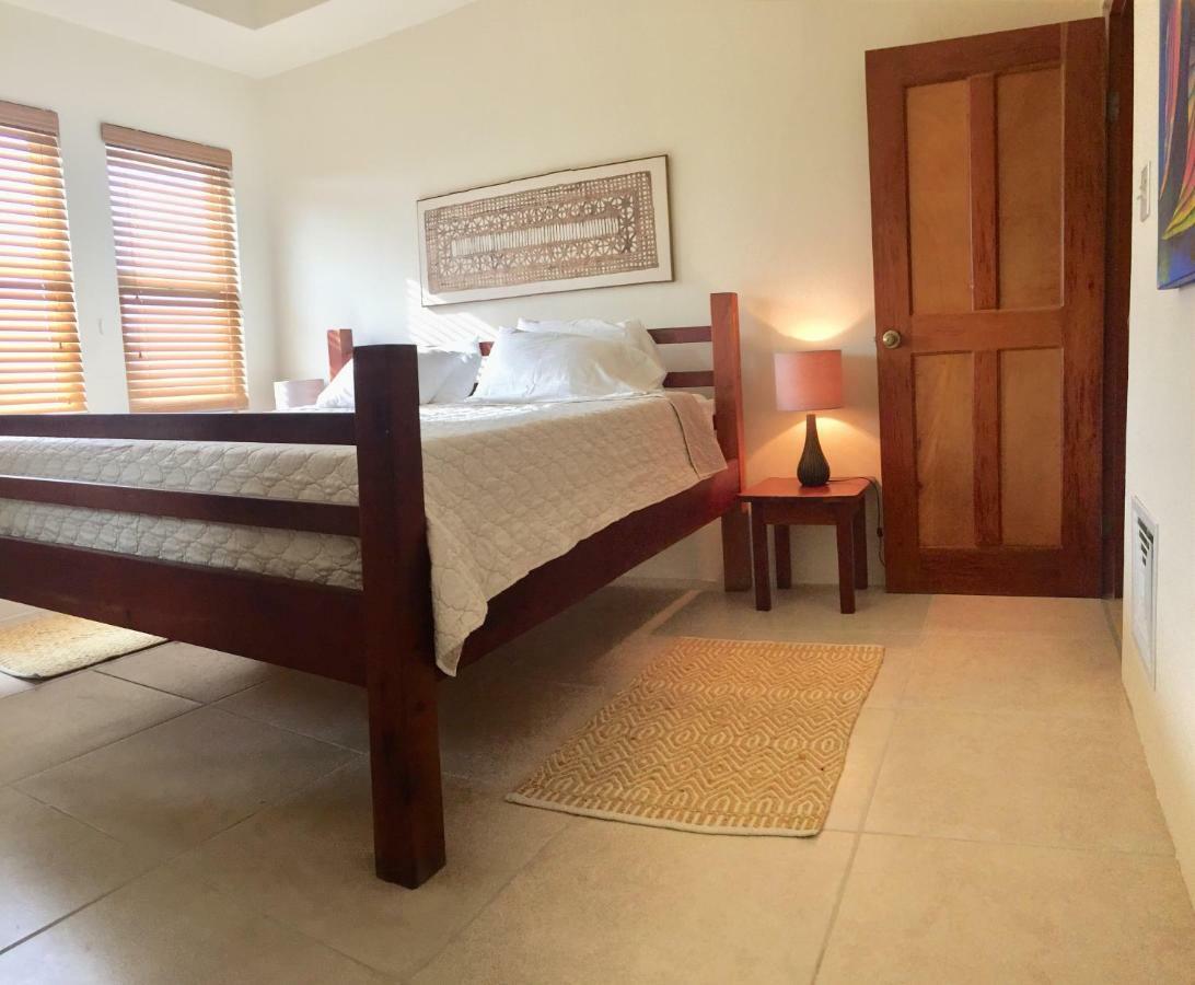 Caye Reef Condos เคย์คอล์กเกอร์ ภายนอก รูปภาพ